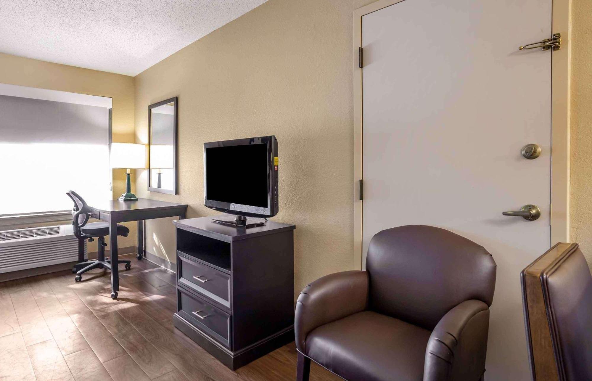 Extended Stay America Suites - Norwalk - Stamford Esterno foto