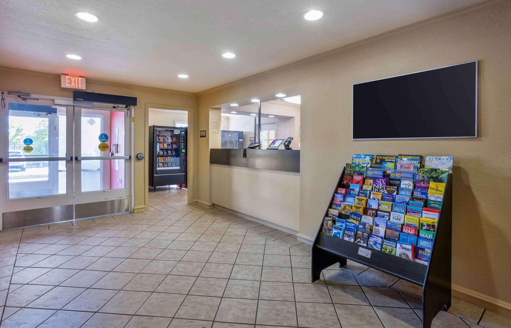 Extended Stay America Suites - Norwalk - Stamford Esterno foto