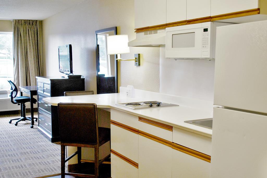 Extended Stay America Suites - Norwalk - Stamford Esterno foto